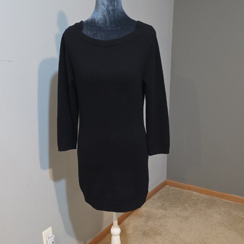 Magaschoni Classic Black Crew Neck Sweater Dress Sz S